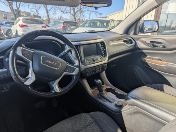 2019 GMC Acadia SLE