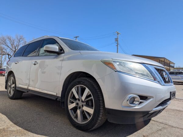 2014 Nissan Pathfinder Platinum