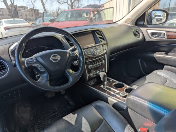 2014 Nissan Pathfinder Platinum