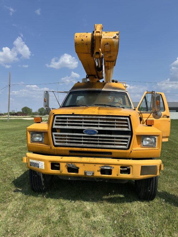1990 Ford F-800
