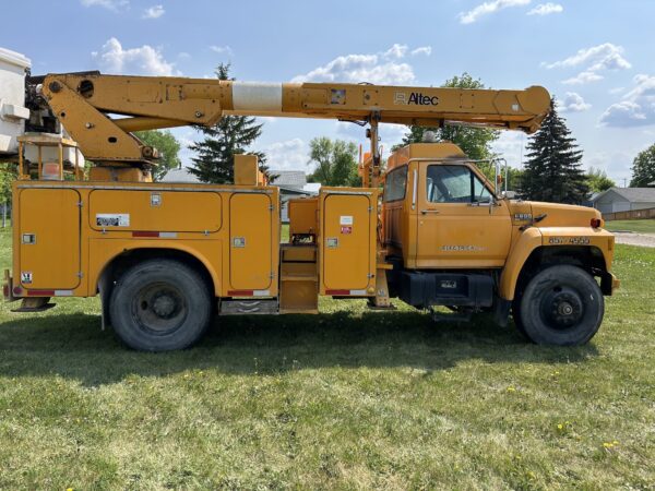1990 Ford F-800